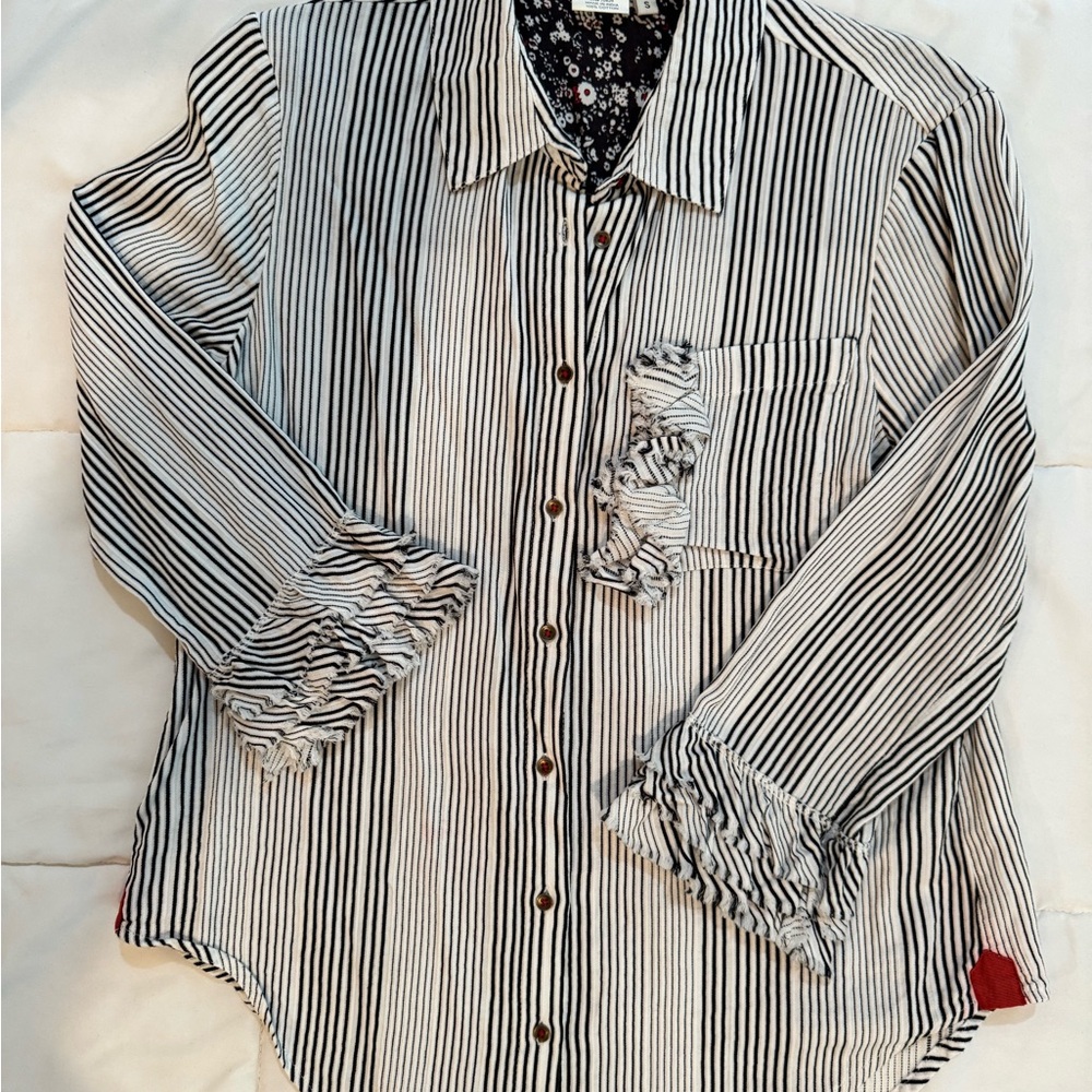 Tru Luxe  Black and White stripe Top